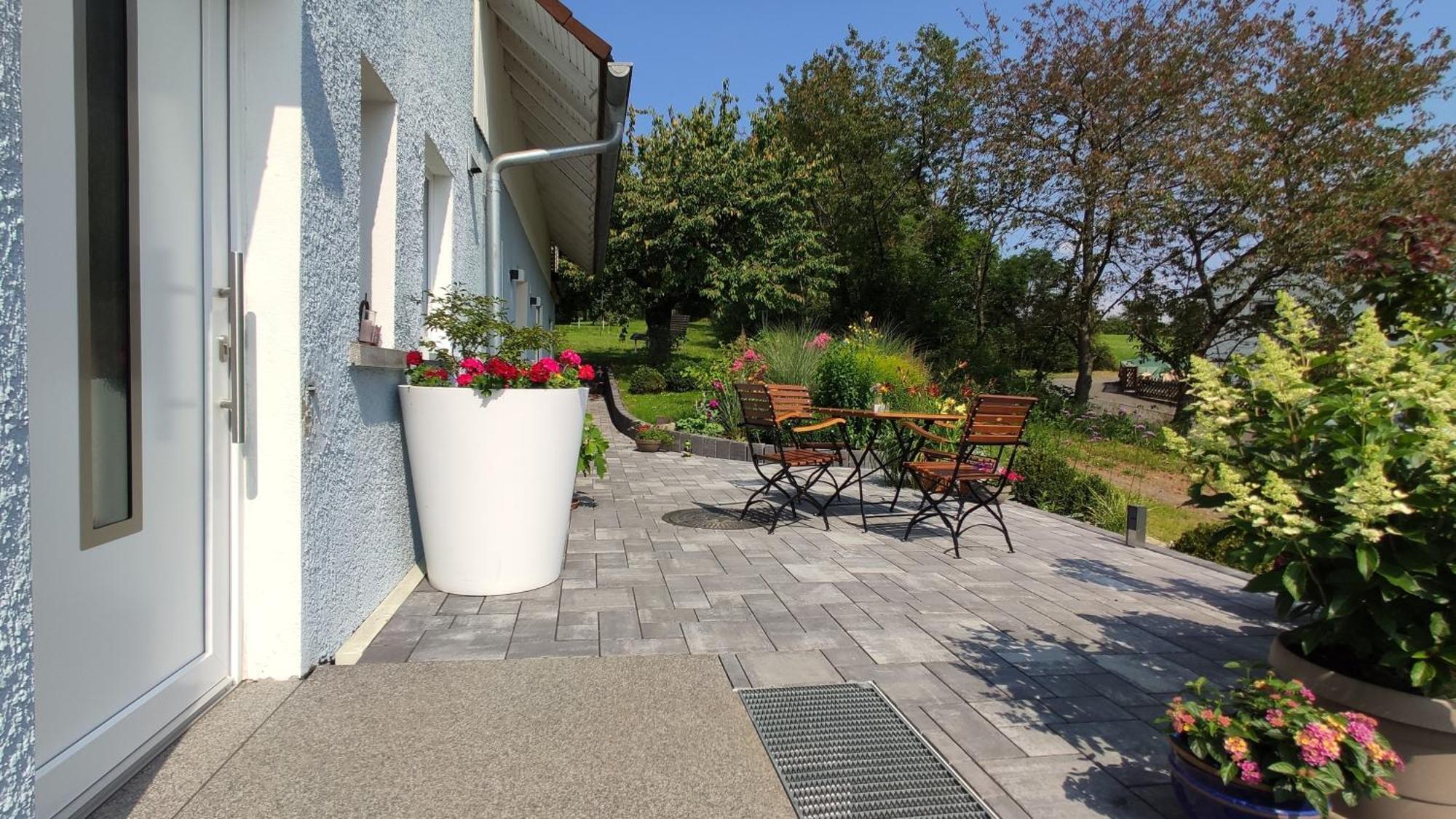 Ferienwohnung Naumann Schotten Bagian luar foto